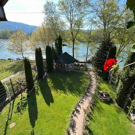Apartman "Kapetana Luka" Ljubovija Dış mekan fotoğraf