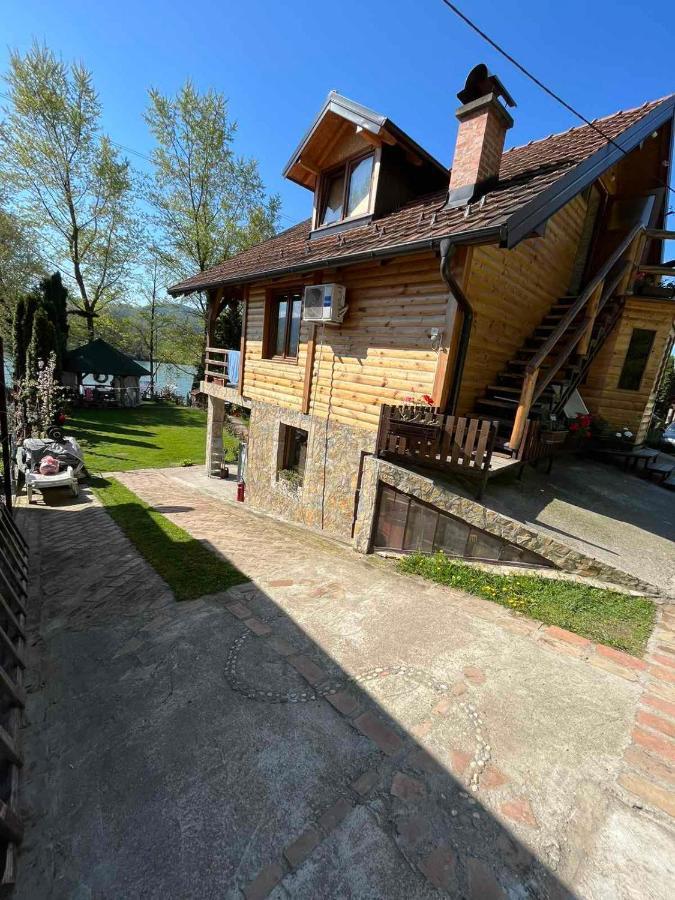 Apartman "Kapetana Luka" Ljubovija Dış mekan fotoğraf